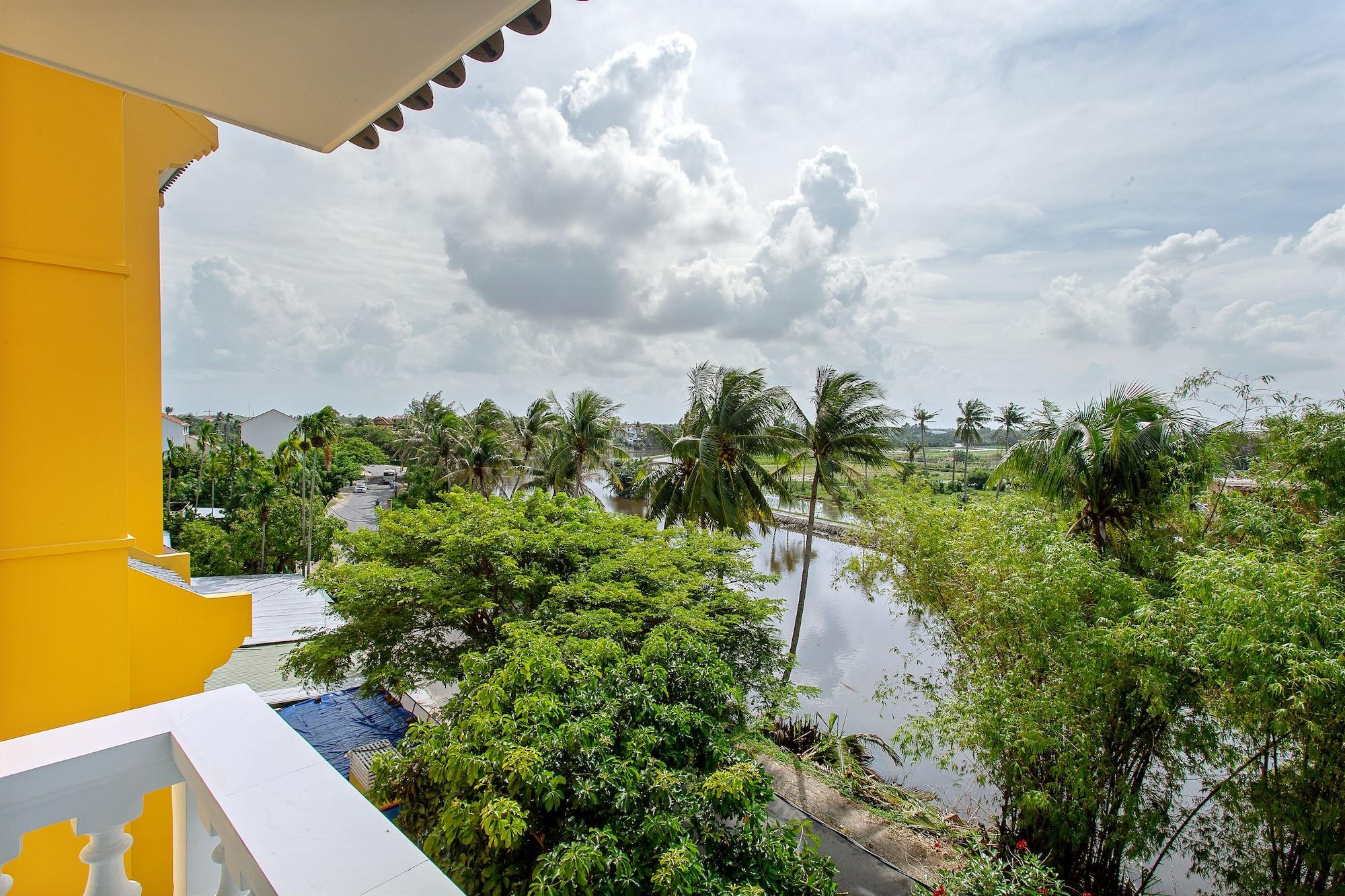 Hoi An Aurora Riverside Hotel And Spa Exteriör bild